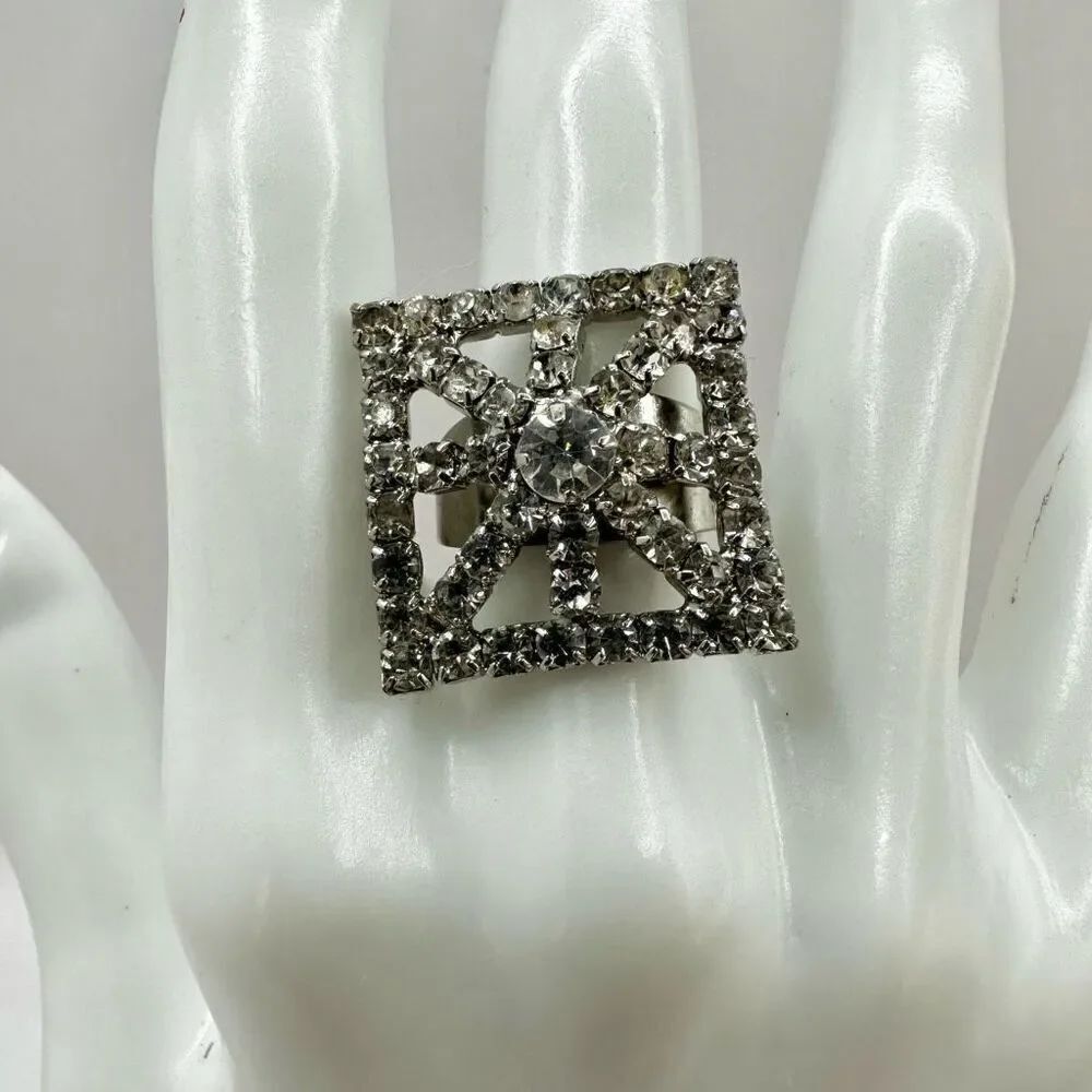 Silver tone square rhinestone ring